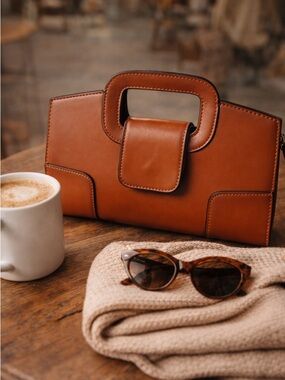 Classic Tan Leather Handbag with Top Handle